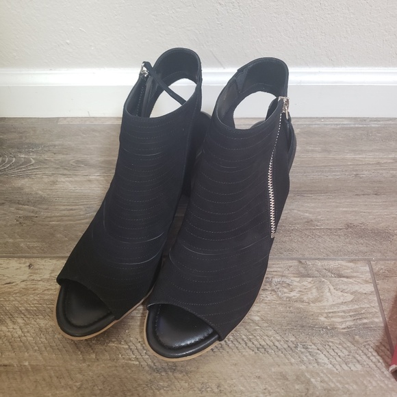 Vaneli Modane open toe boots - Picture 1 of 4